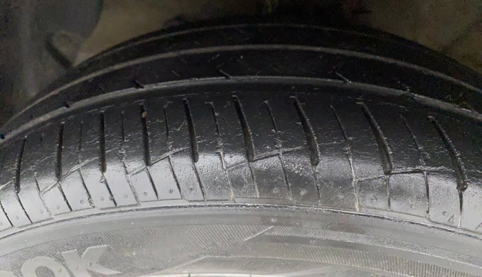 2019 Hyundai Grand i10 SPORTZ 1.2 KAPPA VTVT, Petrol, Manual, 29,864 km, Left Front Tyre Tread