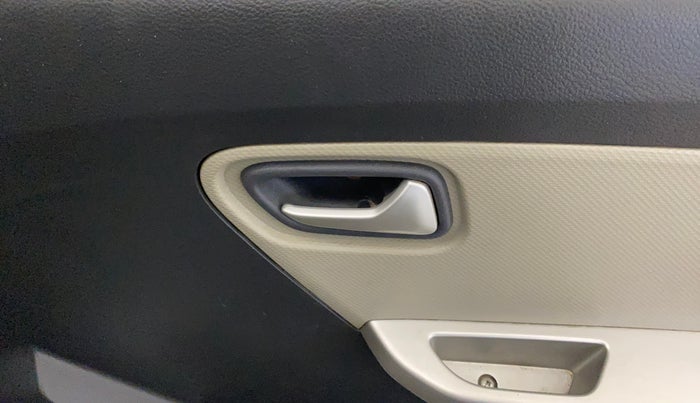 2016 Maruti Alto K10 LXI, Petrol, Manual, 48,023 km, Driver Side Door Panels Control