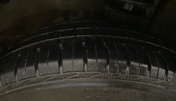 2016 Maruti Alto K10 LXI, Petrol, Manual, 48,023 km, Left Front Tyre Tread