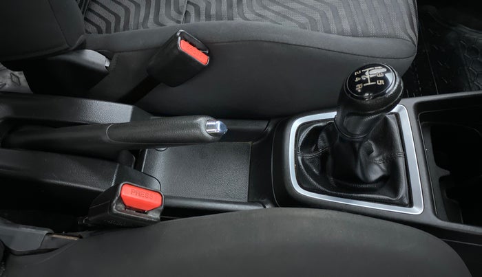 2018 Maruti Swift ZXI+, Petrol, Manual, 34,778 km, Gear Lever
