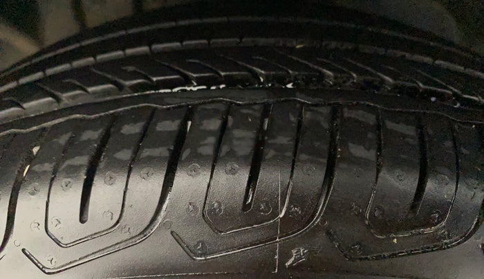 2014 Ford Ecosport TITANIUM 1.5L DIESEL, Diesel, Manual, 78,080 km, Left Front Tyre Tread