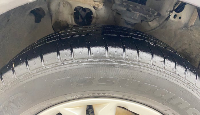 2017 Hyundai Creta  SX 1.6 Petrol , Petrol, Manual, 36,603 km, Left Front Tyre Tread