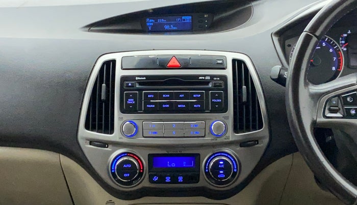 2012 Hyundai i20 SPORTZ 1.2, Petrol, Manual, 1,06,394 km, Air Conditioner