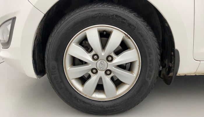 2012 Hyundai i20 SPORTZ 1.2, Petrol, Manual, 1,06,394 km, Left Front Wheel