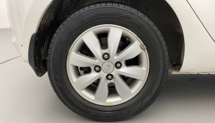 2012 Hyundai i20 SPORTZ 1.2, Petrol, Manual, 1,06,394 km, Right Rear Wheel