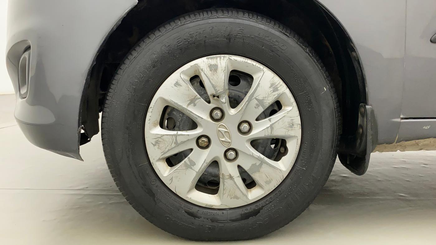 2011 Hyundai i10 MAGNA 1.2, Petrol, Manual, 1,14,722 km, Left Front Wheel