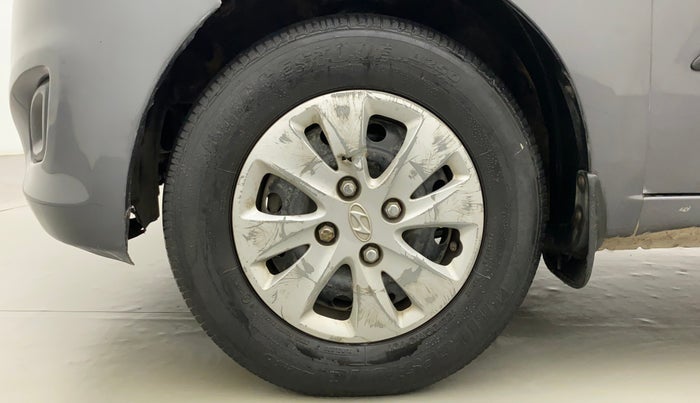 2011 Hyundai i10 MAGNA 1.2, Petrol, Manual, 1,14,722 km, Left Front Wheel