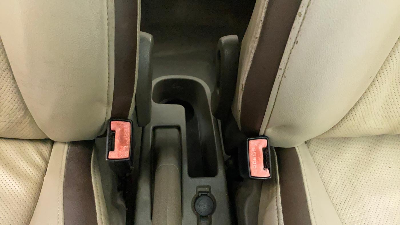 2011 Hyundai i10 MAGNA 1.2, Petrol, Manual, 1,14,722 km, Driver Side Adjustment Panel