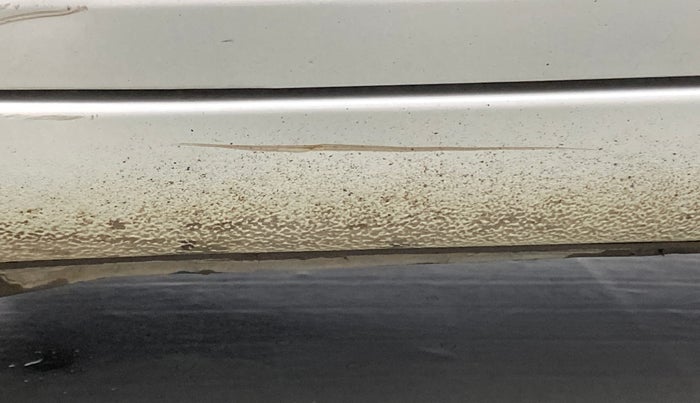2014 Maruti Swift Dzire VDI, Diesel, Manual, 41,221 km, Left running board - Minor scratches
