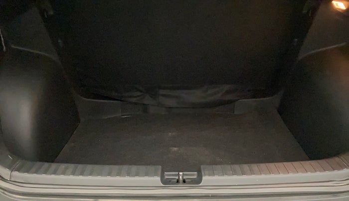2025 Skoda Kylaq Signature, Petrol, Manual, 6,138 km, Boot Inside