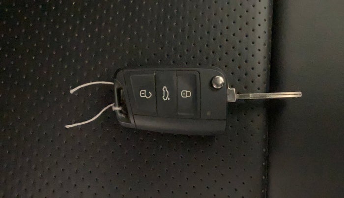 2025 Skoda Kylaq Signature, Petrol, Manual, 6,138 km, Key Close Up