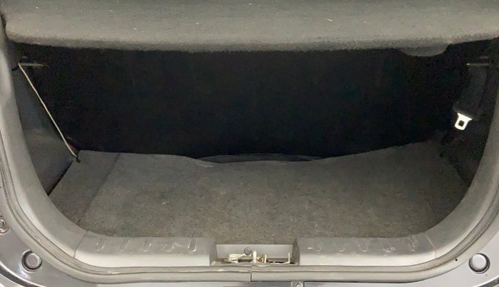 2018 Maruti Alto 800 LXI, Petrol, Manual, 32,262 km, Boot Inside
