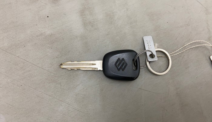 2018 Maruti Alto 800 LXI, Petrol, Manual, 32,262 km, Key Close Up