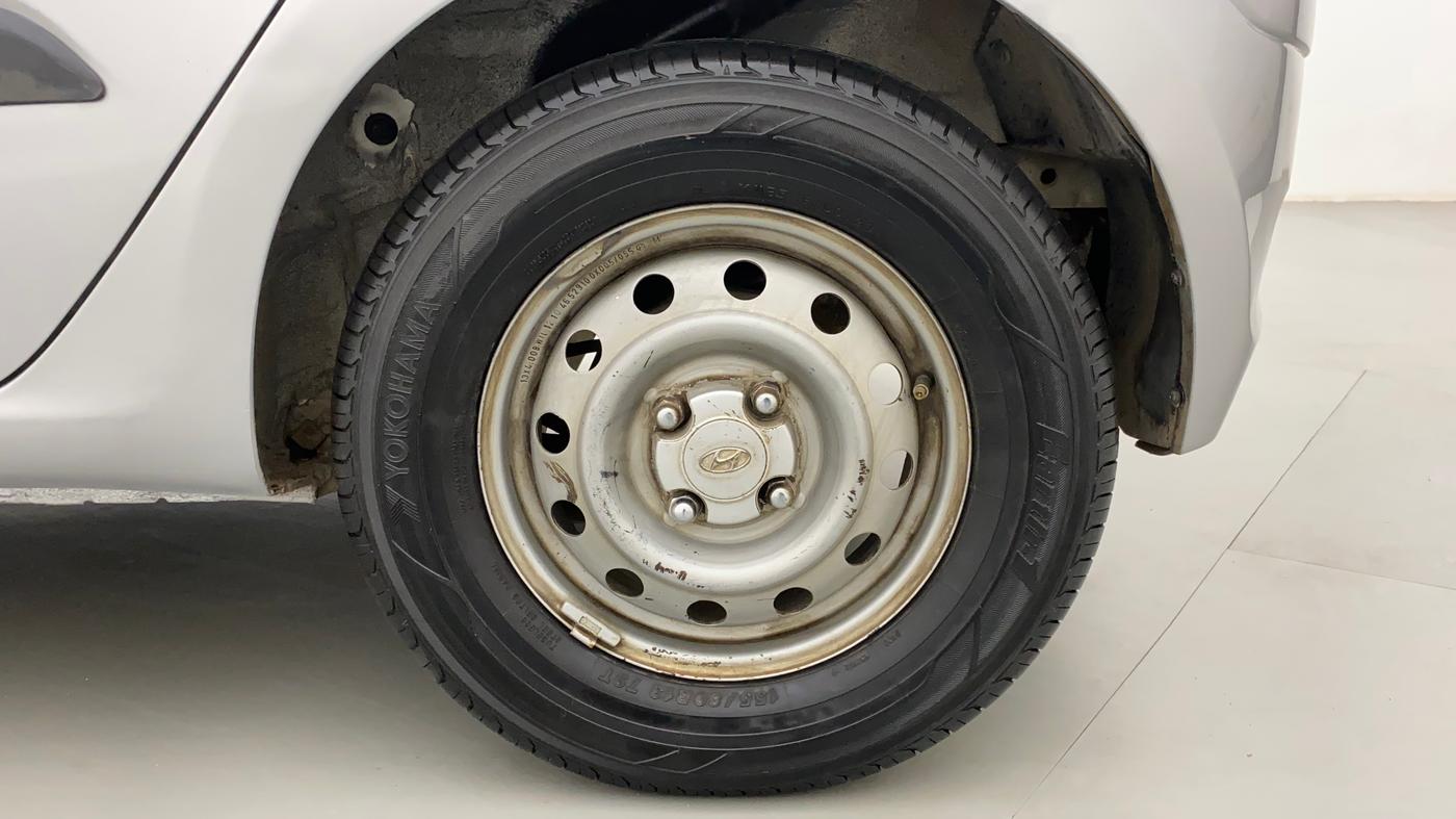 2012 Hyundai i10 ERA 1.1, Petrol, Manual, 1,16,020 km, Left Rear Wheel