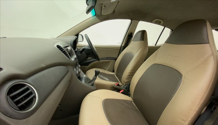 2012 Hyundai i10 ERA 1.1, Petrol, Manual, 1,16,020 km, Right Side Front Door Cabin