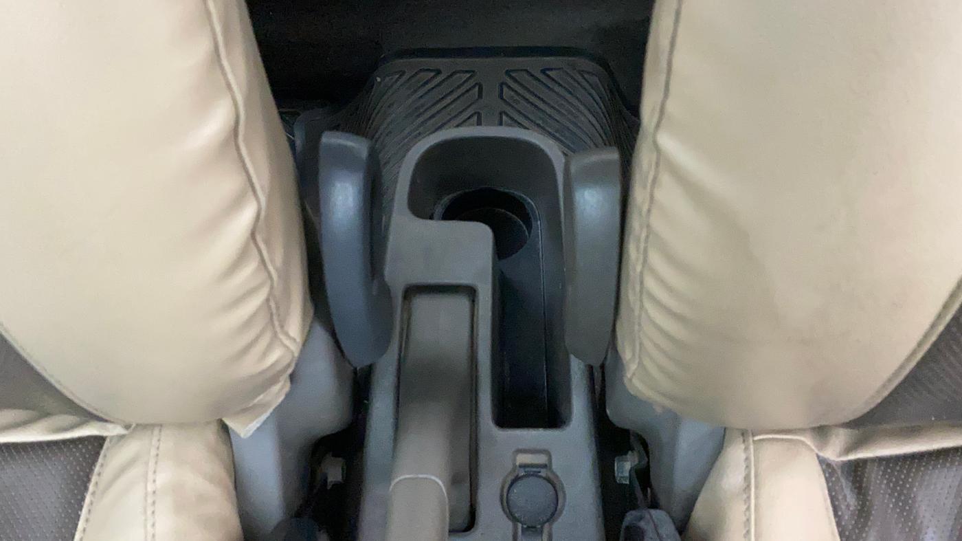 2012 Hyundai i10 ERA 1.1, Petrol, Manual, 1,16,020 km, Driver Side Adjustment Panel
