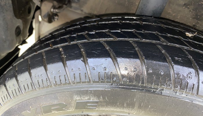 2016 Maruti Celerio ZXI AMT, Petrol, Automatic, 22,615 km, Right Rear Tyre Tread