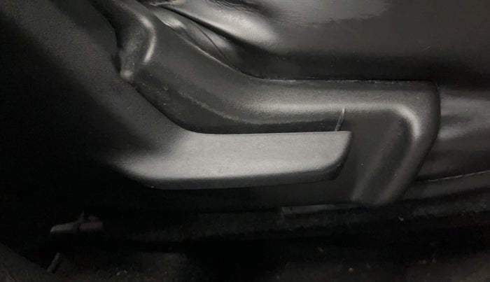 2017 Maruti Baleno DELTA PETROL 1.2, Petrol, Manual, 66,674 km, Driver Side Adjustment Panel