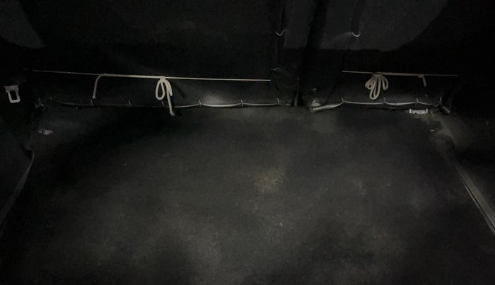 2017 Maruti Baleno DELTA PETROL 1.2, Petrol, Manual, 66,674 km, Boot Inside