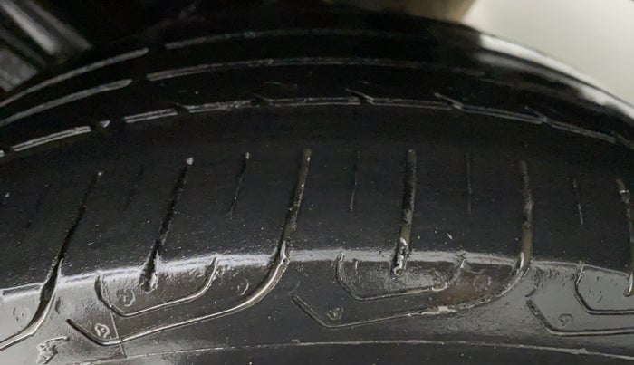 2017 Honda WR-V 1.5 i-DTEC VX MT, Diesel, Manual, 98,264 km, Left Rear Tyre Tread