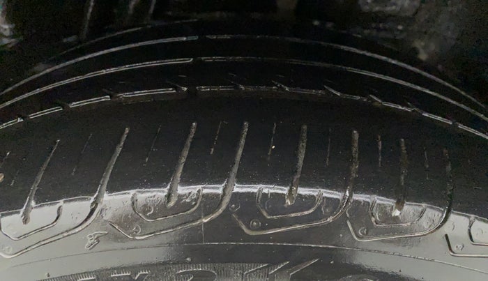 2017 Honda WR-V 1.5 i-DTEC VX MT, Diesel, Manual, 98,264 km, Right Front Tyre Tread