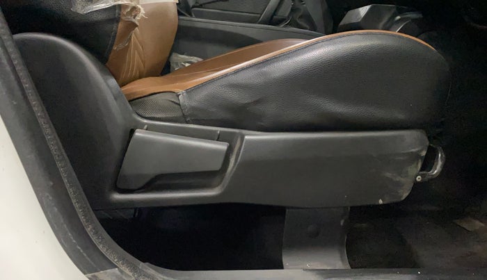 2021 Renault Kiger RXL MT, Petrol, Manual, 44,048 km, Driver Side Adjustment Panel