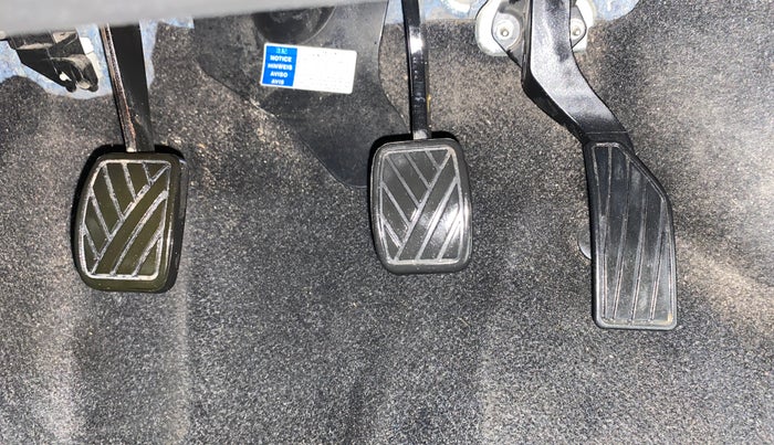 2015 Maruti Swift ZXI, Petrol, Manual, 55,423 km, Pedals