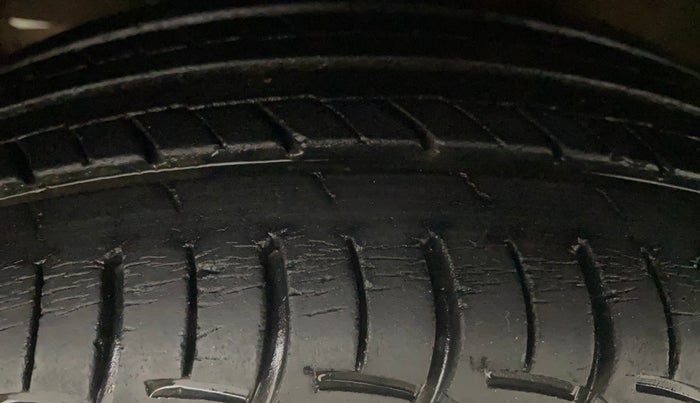 2018 Maruti Baleno DELTA PETROL 1.2, Petrol, Manual, 29,492 km, Left Front Tyre Tread