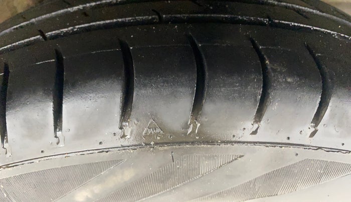 2013 Hyundai i10 MAGNA 1.2, Petrol, Manual, 95,448 km, Left Rear Tyre Tread