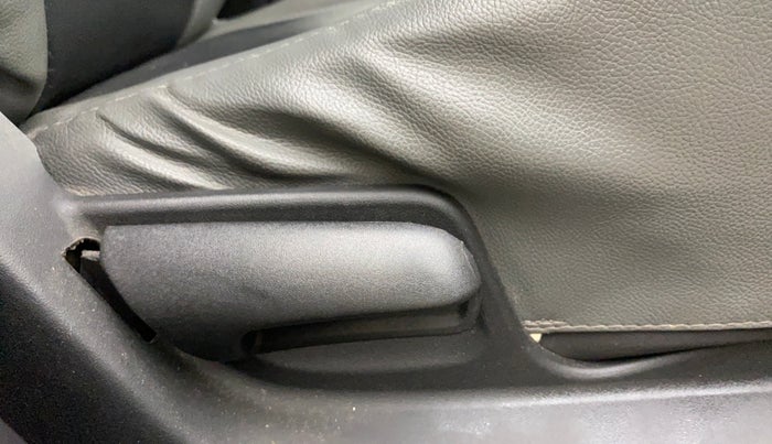 2017 Maruti Swift VXI, Petrol, Manual, 68,694 km, Driver Side Adjustment Panel