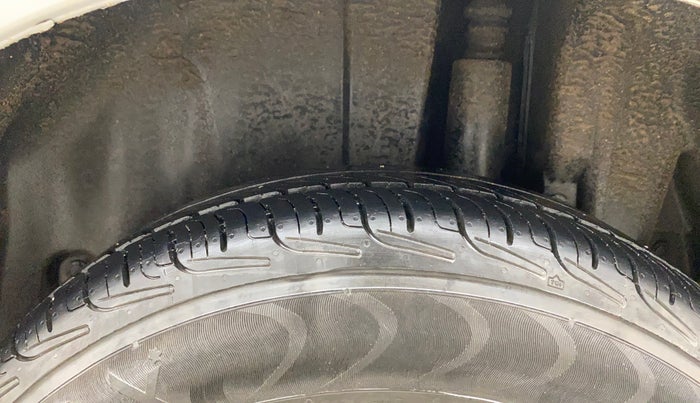 2017 Maruti Swift VXI, Petrol, Manual, 68,694 km, Left Rear Tyre Tread