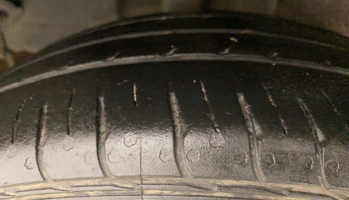 2021 Tata Tiago XZ PLUS DUAL TONE PETROL, Petrol, Manual, 35,158 km, Right Rear Tyre Tread