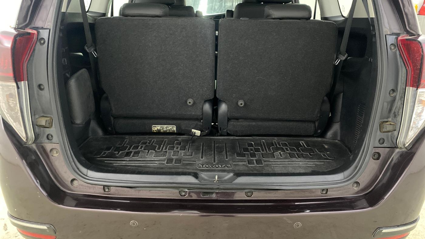 2018 Toyota Innova Crysta 2.4 VX 7 STR, Diesel, Manual, 37,949 km, Boot Inside