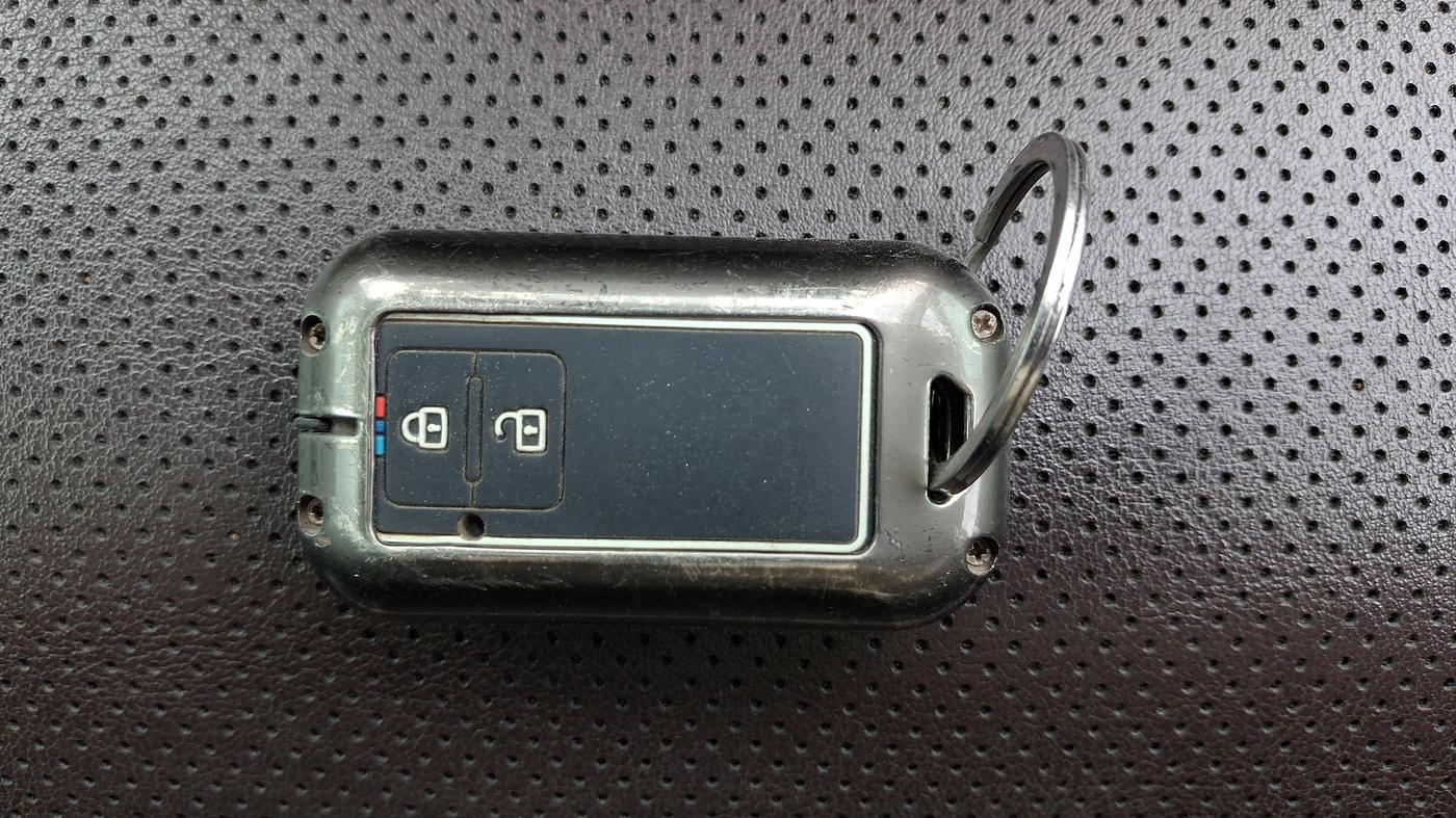 2023 Maruti Grand Vitara ALPHA SMART HYBRID, Petrol, Manual, 89,305 km, Key Close Up