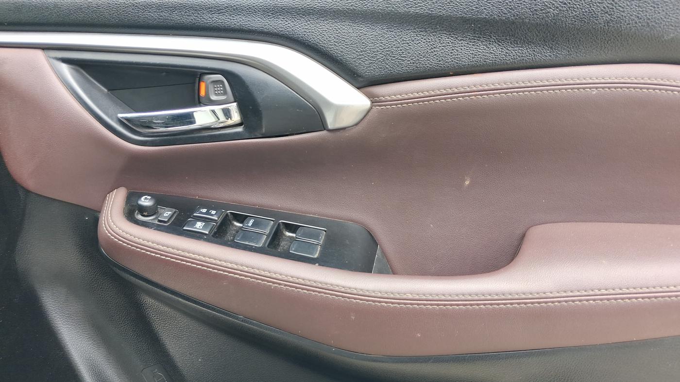2023 Maruti Grand Vitara ALPHA SMART HYBRID, Petrol, Manual, 89,305 km, Driver Side Door Panels Control