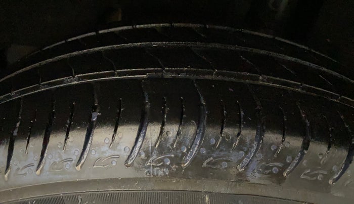 2020 Maruti Baleno DELTA PETROL 1.2, Petrol, Manual, 24,022 km, Left Rear Tyre Tread