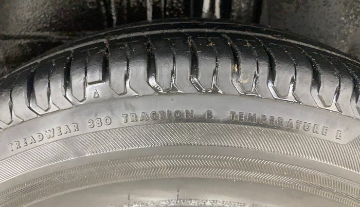 2021 Tata ALTROZ XE PETROL, Petrol, Manual, 30,527 km, Left Rear Tyre Tread