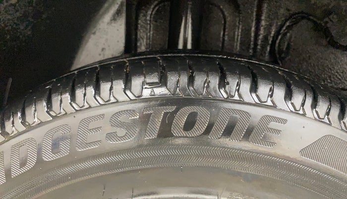 2021 Tata ALTROZ XE PETROL, Petrol, Manual, 30,527 km, Right Rear Tyre Tread