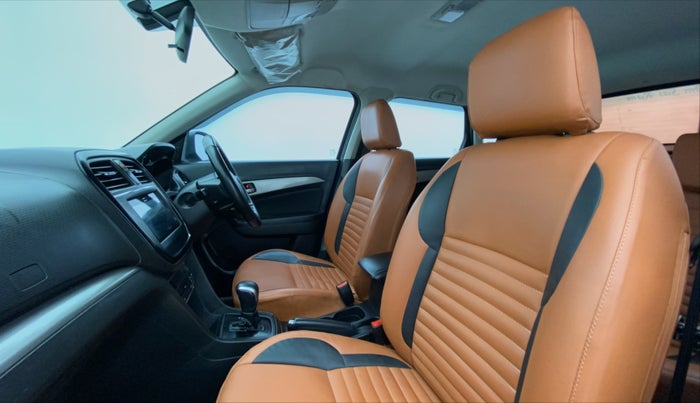 2018 Maruti Vitara Brezza ZDI + AMT, Diesel, Automatic, 58,556 km, Right Side Front Door Cabin
