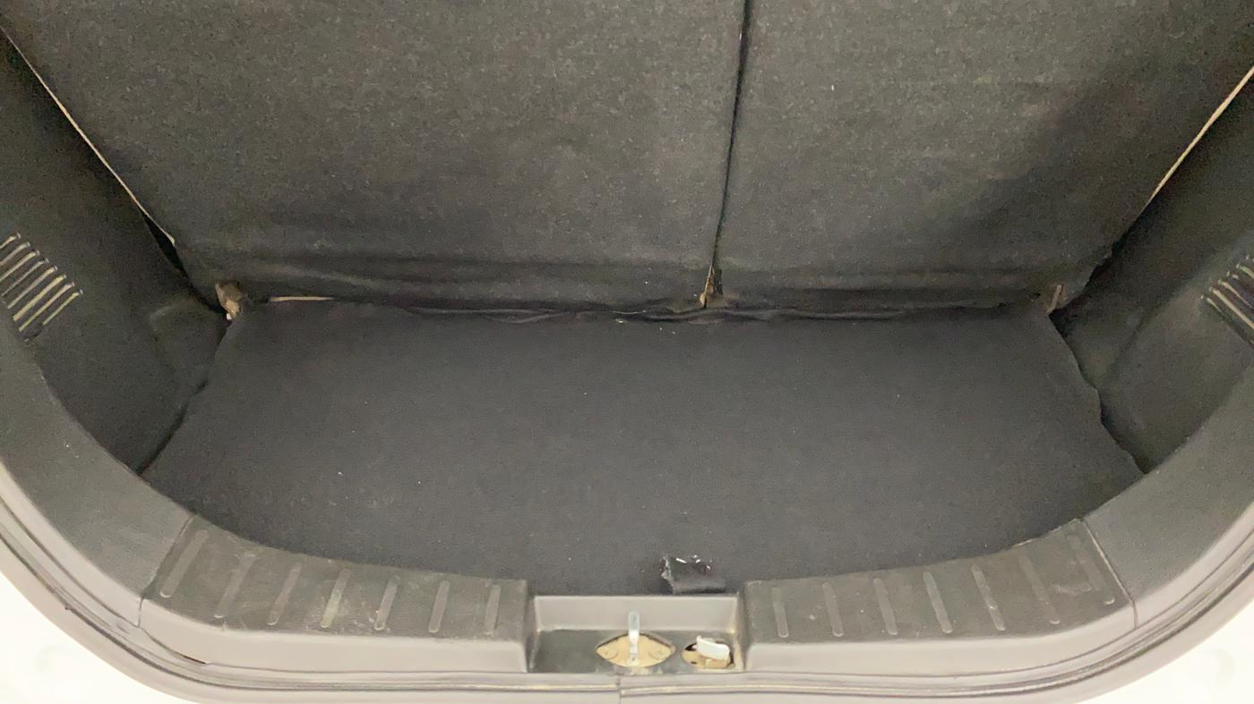 2017 Maruti Wagon R 1.0 LXI, Petrol, Manual, 72,757 km, Boot Inside
