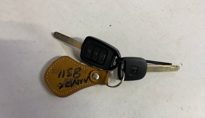 2020 Honda Amaze 1.2L I-VTEC S, Petrol, Manual, 57,465 km, Key Close Up