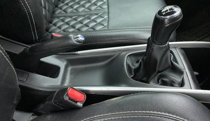 2017 Maruti Baleno ALPHA PETROL 1.2, Petrol, Manual, 80,546 km, Gear Lever