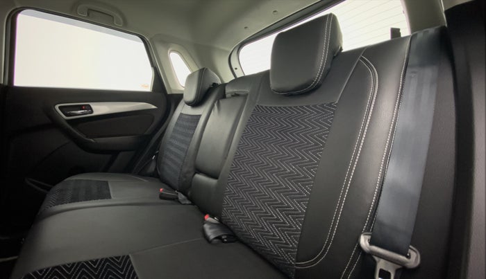 2021 Toyota URBAN CRUISER PREMIUM MT, Petrol, Manual, 11,121 km, Right Side Rear Door Cabin