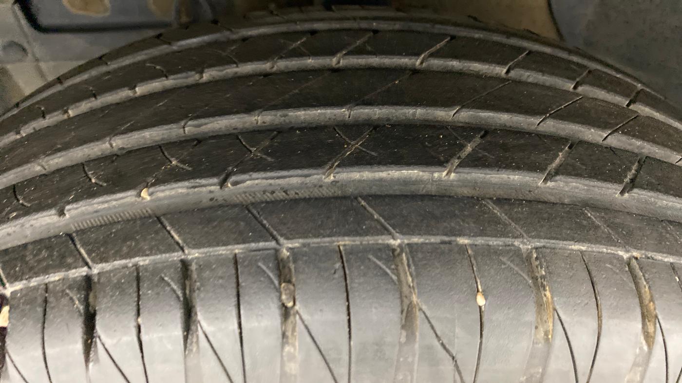 2021 Toyota URBAN CRUISER PREMIUM MT, Petrol, Manual, 11,121 km, Left Front Tyre Tread