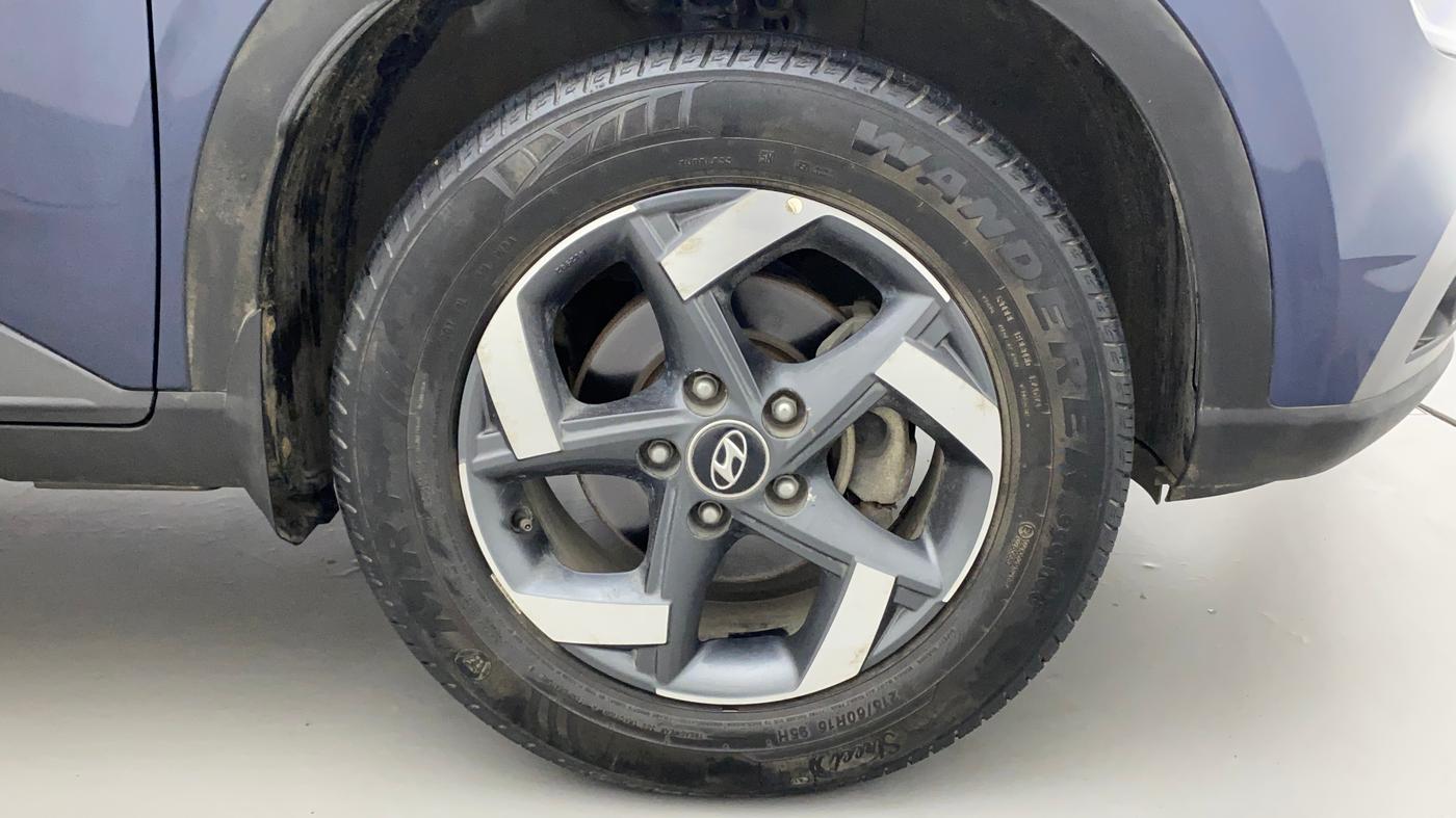 2019 Hyundai VENUE SX 1.0 (O) TURBO, Petrol, Manual, 29,597 km, Right Front Wheel