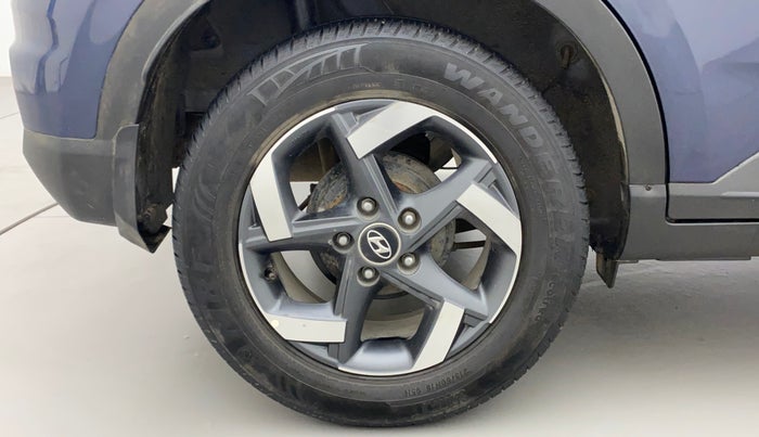 2019 Hyundai VENUE SX 1.0 (O) TURBO, Petrol, Manual, 29,597 km, Right Rear Wheel