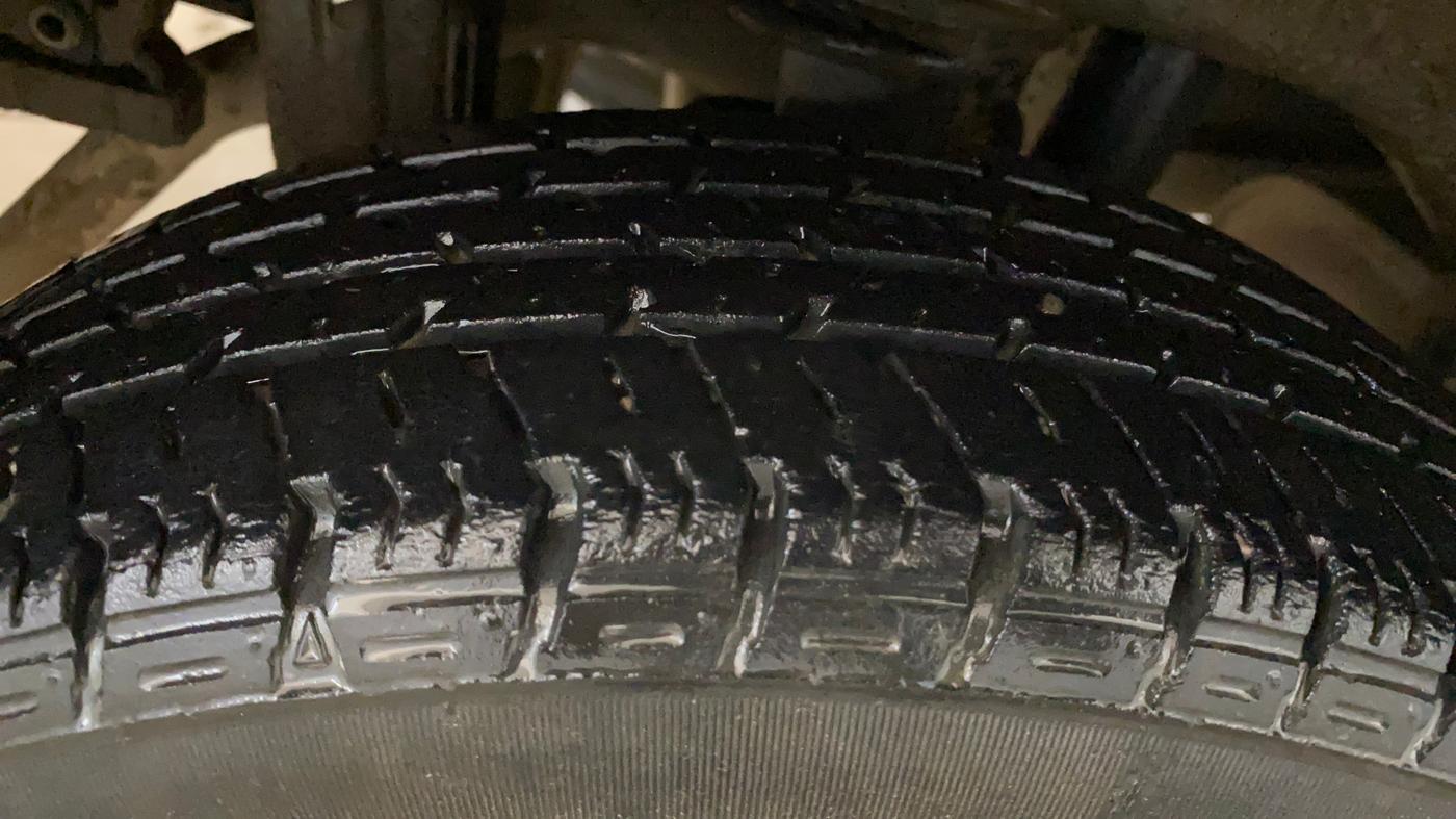 2019 Maruti Alto K10 VXI, Petrol, Manual, 37,881 km, Right Rear Tyre Tread