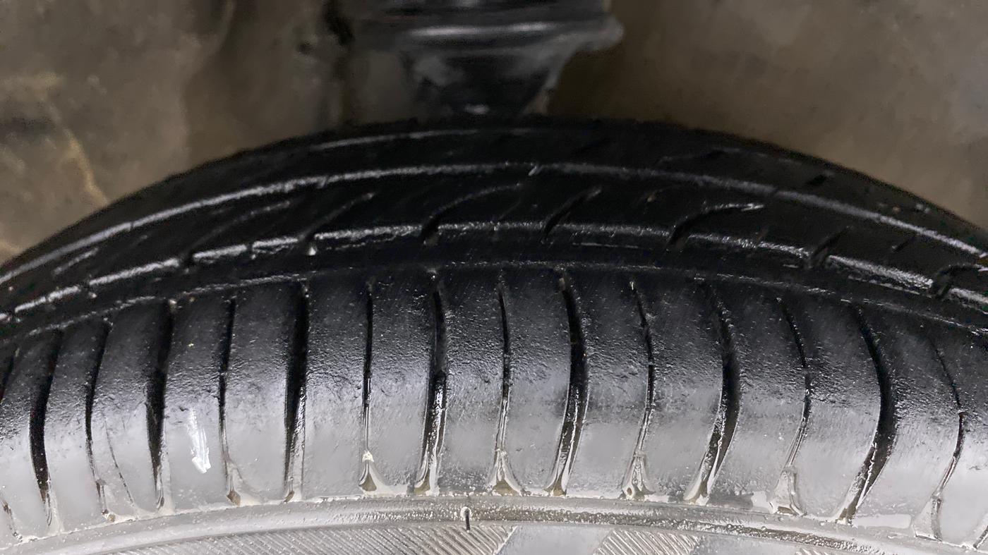 2015 Maruti Alto 800 VXI, Petrol, Manual, 49,801 km, Right Front Tyre Tread