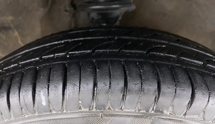 2015 Maruti Alto 800 VXI, Petrol, Manual, 49,801 km, Right Front Tyre Tread