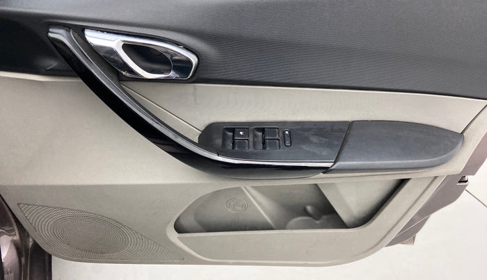 2018 Tata Tiago XZA PETROL, Petrol, Automatic, 88,923 km, Driver Side Door Panels Control